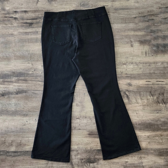 Jessica Simpson Pull On Flare Pant Black Women's Size 18W NEW - Picture 6 of 16
